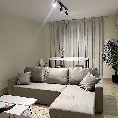 White Apartment, In The Center Of Tirana Exteriér fotografie